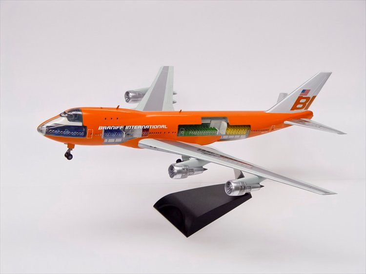 Project Cutaway -1/144 BRANIFF INTERNATIONAL 747-127 FLYING COLORS Plane Model